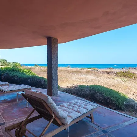 Beth Luis Nion Villa Portobello