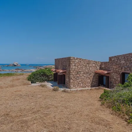 Beth Luis Nion Villa Portobello